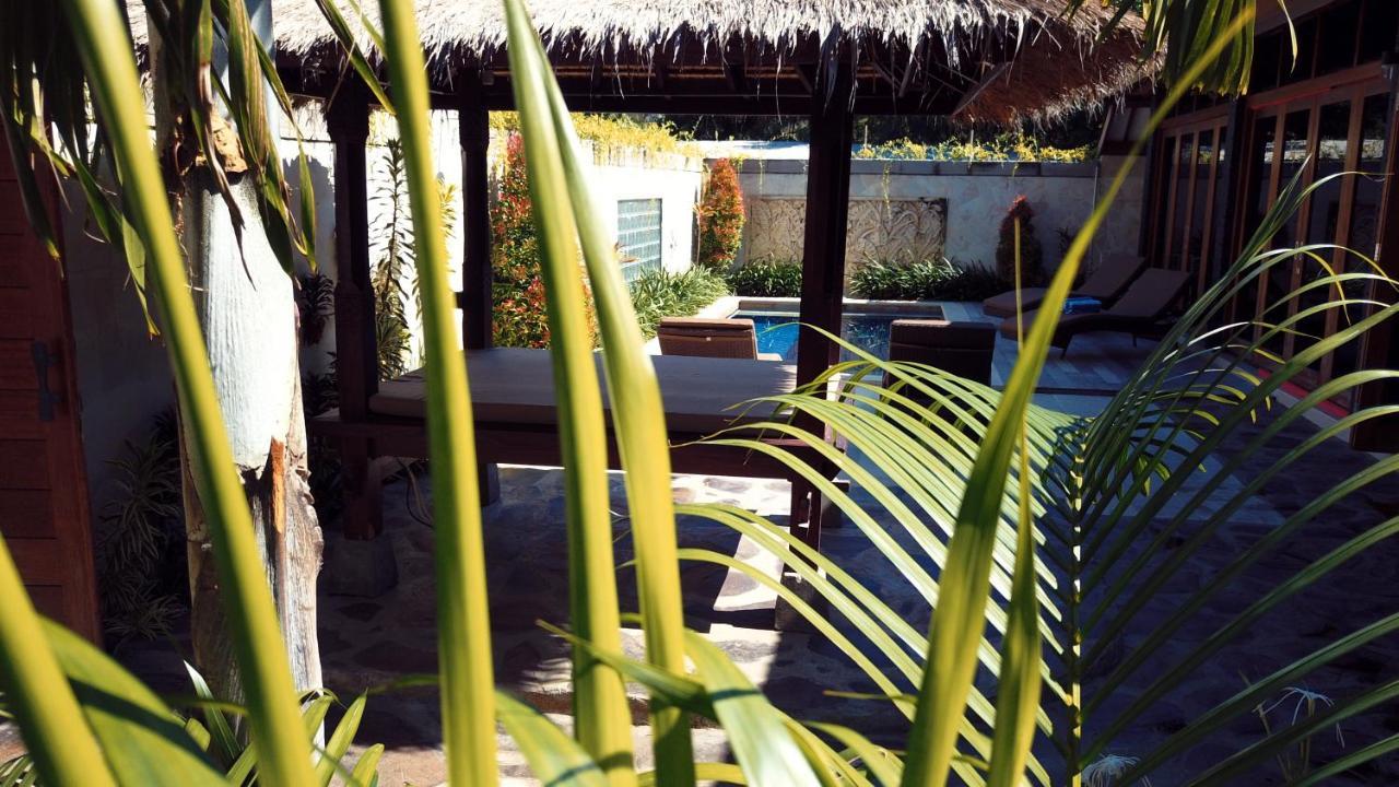 Gili Palms Villas Gili Trawangan Exterior photo
