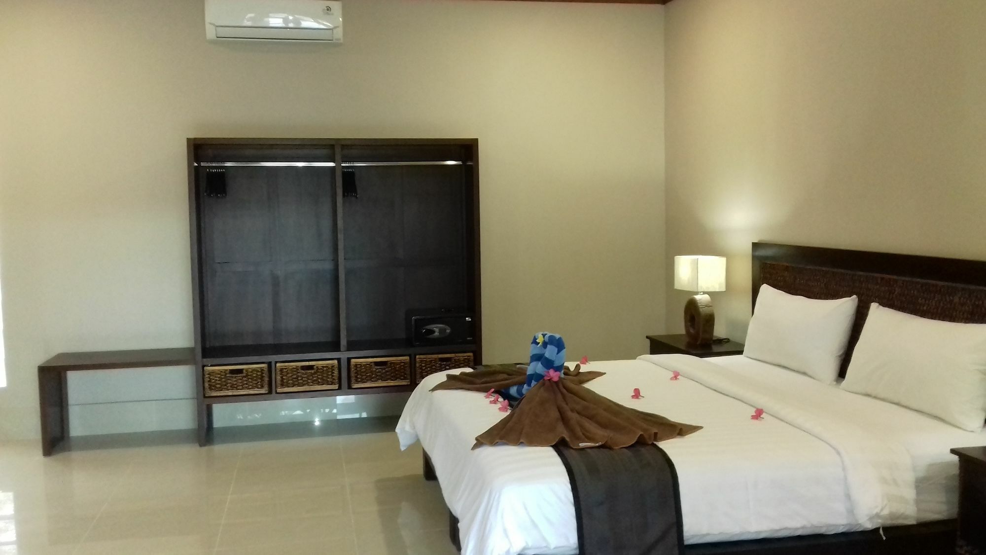 Gili Palms Villas Gili Trawangan Exterior photo